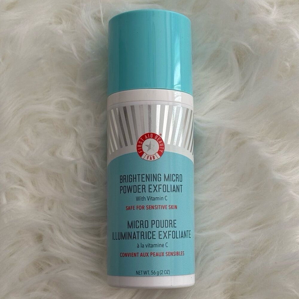 First Aid Beauty Brightening Micro Powder Exfoliant